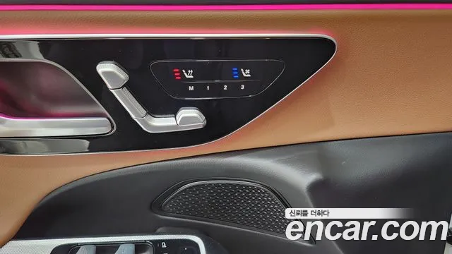 Mercedes-Benz E-Class — Фото автомобиля 15
