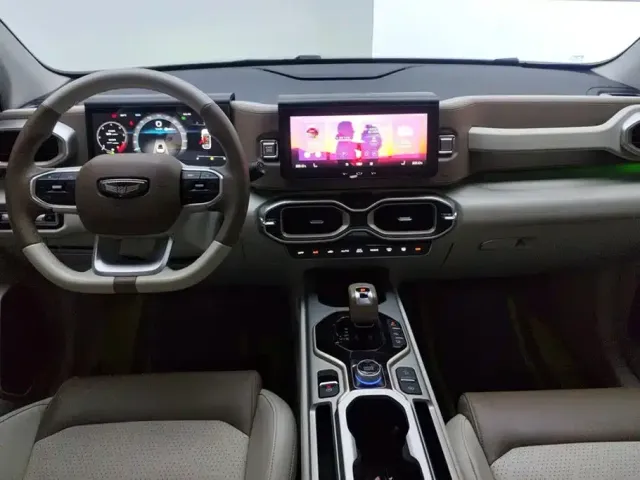 Geely ICON — Фото автомобиля 12