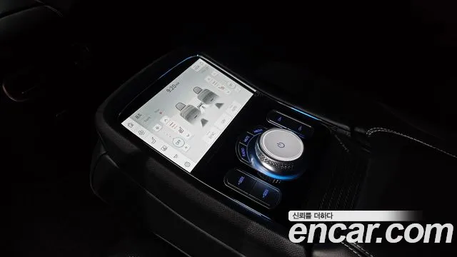 Genesis G90 Бензин 3.5 турбо AWD — Фото автомобиля 18