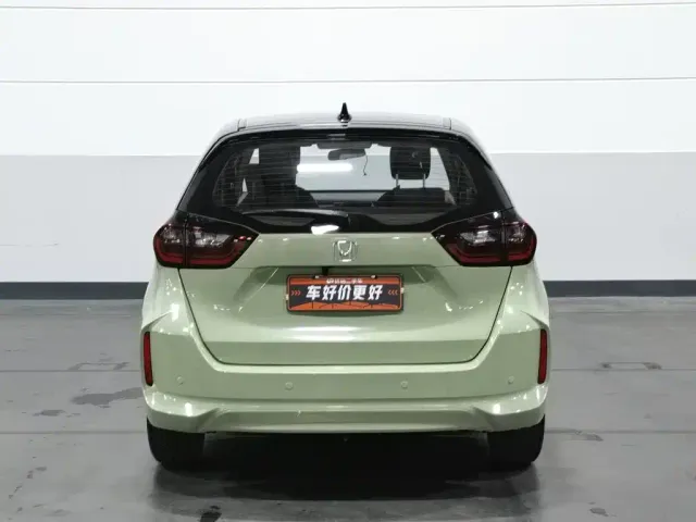Honda Fit — Фото автомобиля 4