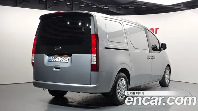 Hyundai Staria Staria Карго 3 места — Фото автомобиля 2