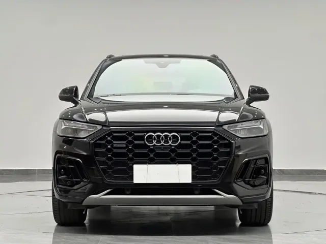Audi Q5L — Фото автомобиля 3