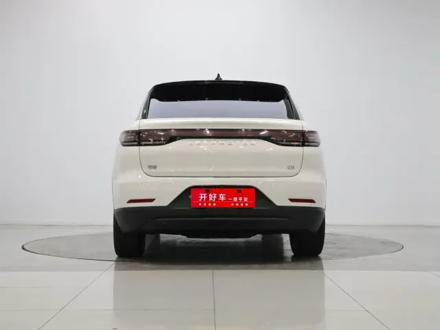 Leapmotor C11 — Фото автомобиля 5