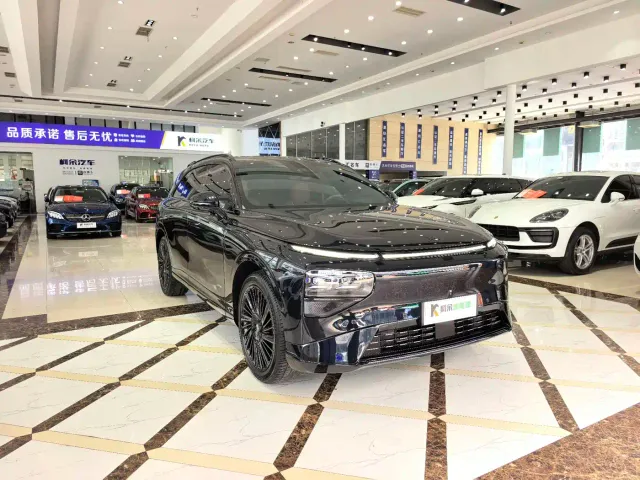 Xpeng G9 — Фото автомобиля 4
