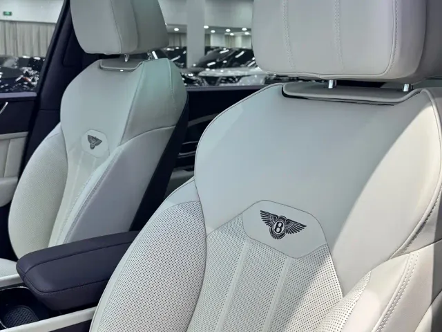 Bentley Bentayga — Фото автомобиля 13