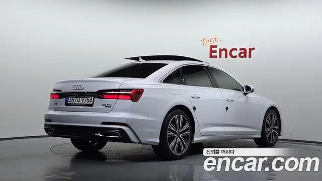 Фотография автомобиля — Audi A6 C8