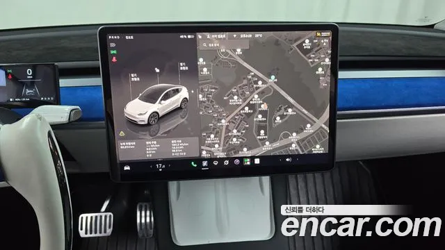 Tesla Model Y — Фото автомобиля 19