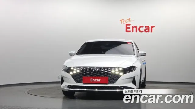 Hyundai Grandeur Новый Grandeur IG 3.0 LPi (Такси) — Фото автомобиля 2