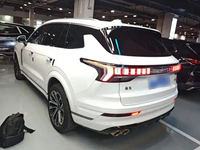 Lynk & Co 09 — Фото автомобиля 4
