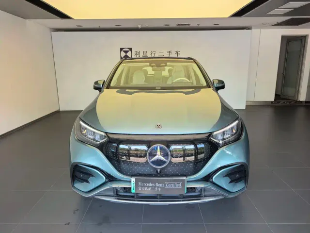 Mercedes-Benz EQE SUV — Фото автомобиля 14