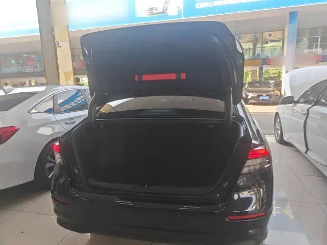 Honda Accord — Фото автомобиля 18