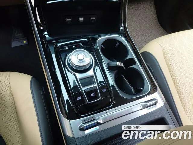 Kia Canival Carnival 4 поколение Бензин 9 мест Noblesse — Фото автомобиля 9
