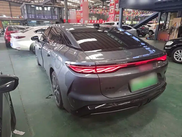 BYD Han L — Фото автомобиля 4