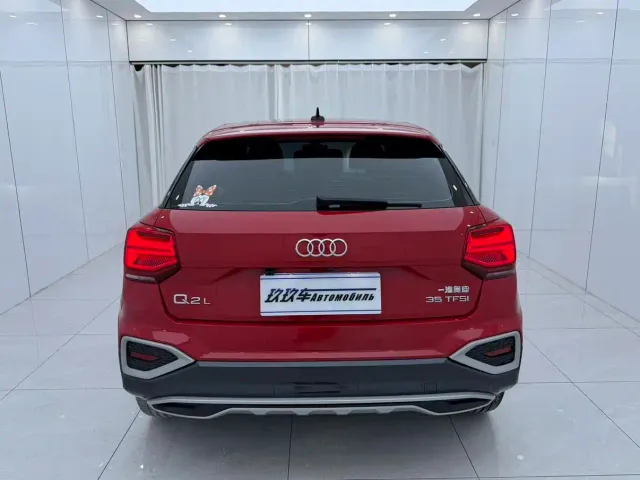 Audi Q2L — Фото автомобиля 5