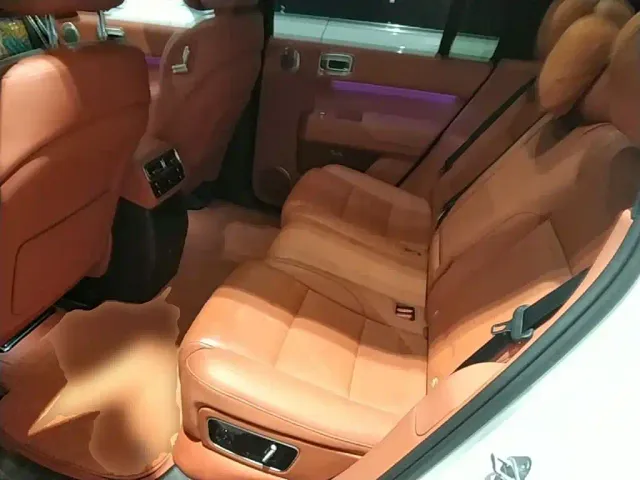 Li Auto L7 — Фото автомобиля 16