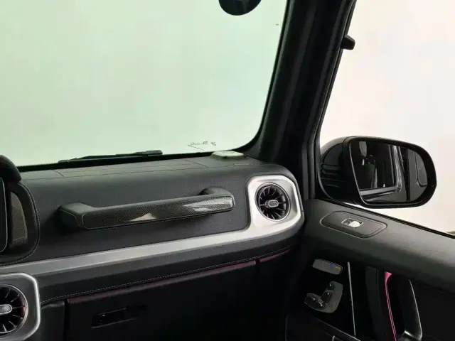 Mercedes-Benz G-Class — Фото автомобиля 16
