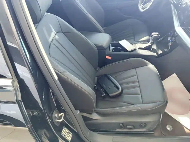 Volkswagen Passat — Фото автомобиля 24
