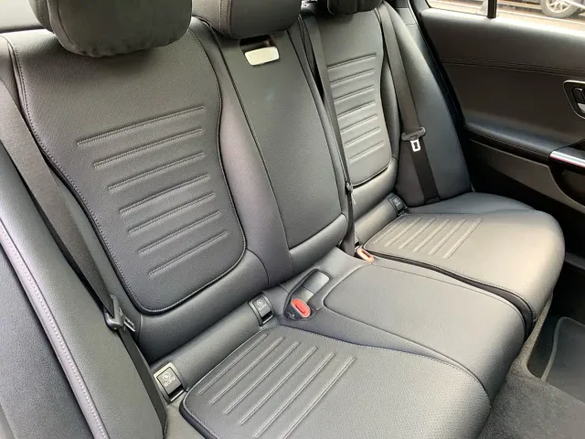 Mercedes-Benz C-Class — Фото автомобиля 28