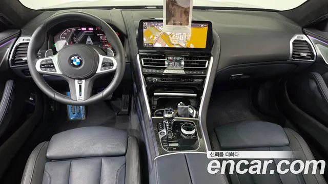 BMW 8 Series G15 — Фото автомобиля 10