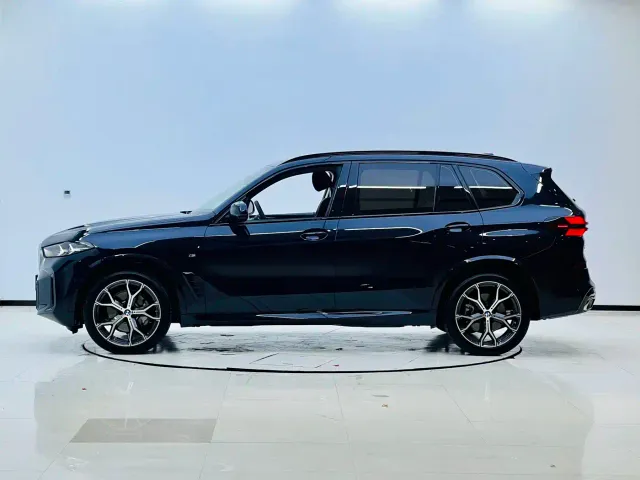 BMW X5 — Фото автомобиля 3
