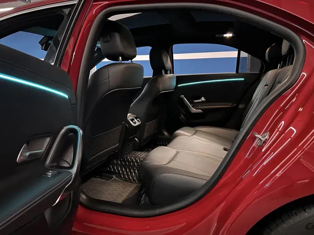 Mercedes-Benz A-Class — Фото автомобиля 8