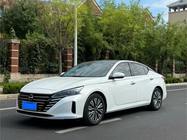 Фотография автомобиля — Nissan Teana