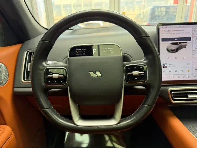 Li Auto L7 — Фото автомобиля 12