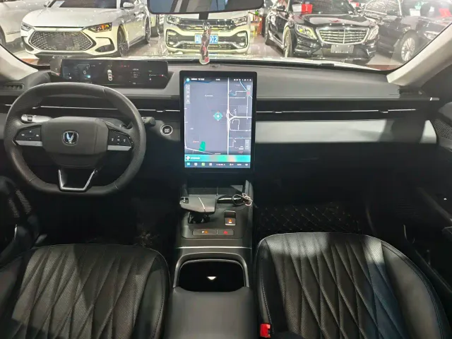 Changan Eado — Фото автомобиля 7
