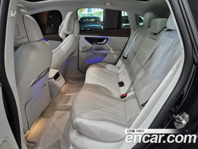 Mercedes-Benz EQE V295 — Фото автомобиля 11