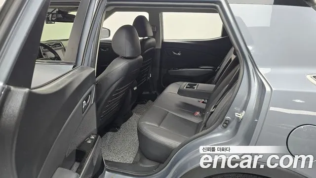 KG_Mobility_Ssangyong TIBOLI Very New Tivoli Бензин 1.5 2WD — Фото автомобиля 3