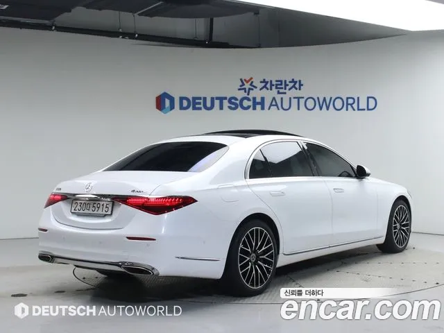 Mercedes-Benz S-Class — Фото автомобиля 2