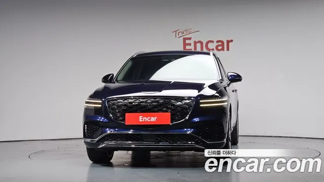 Genesis GV70 2.5T Бензин AWD — Фото автомобиля 3