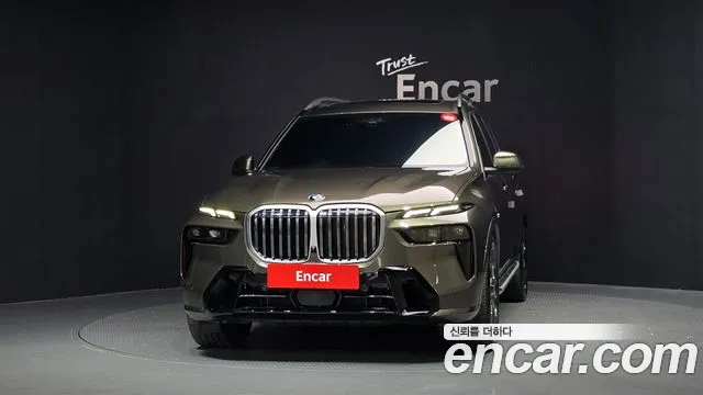 BMW X7 — Фото автомобиля 3