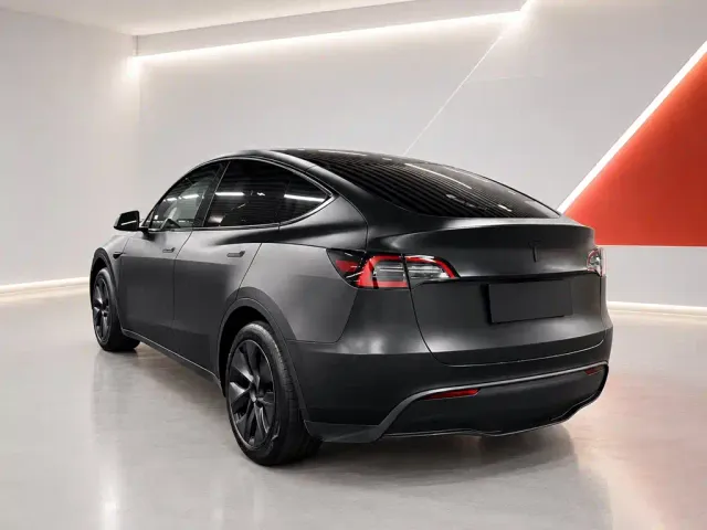Tesla Model Y — Фото автомобиля 4