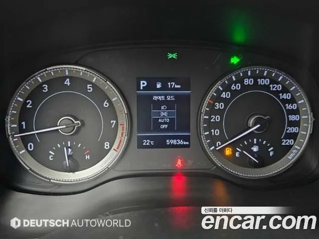 Hyundai Venue — Фото автомобиля 8