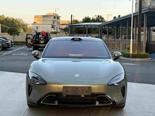Xiaomi SU7 — Фото автомобиля 2