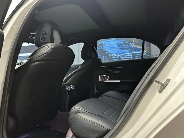 Mercedes-Benz C-Class — Фото автомобиля 6