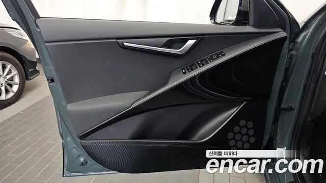 Kia Niro The All New — Фото автомобиля 13