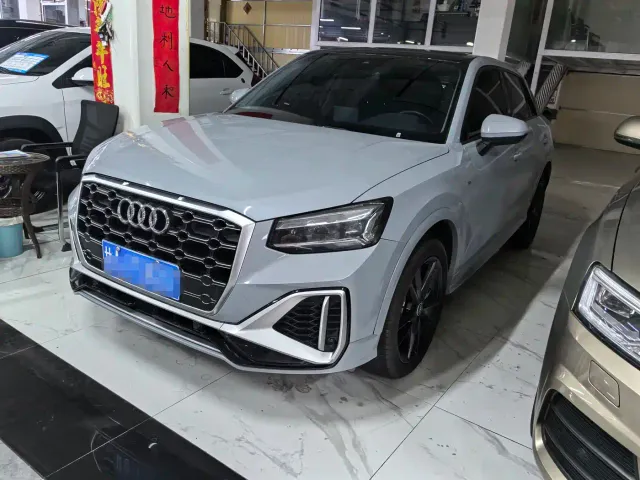 Фотография автомобиля — Audi Q2L