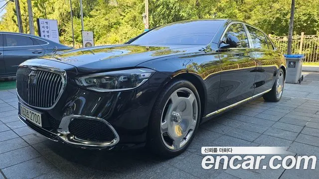Mercedes-Benz S-Class — Фото автомобиля 16