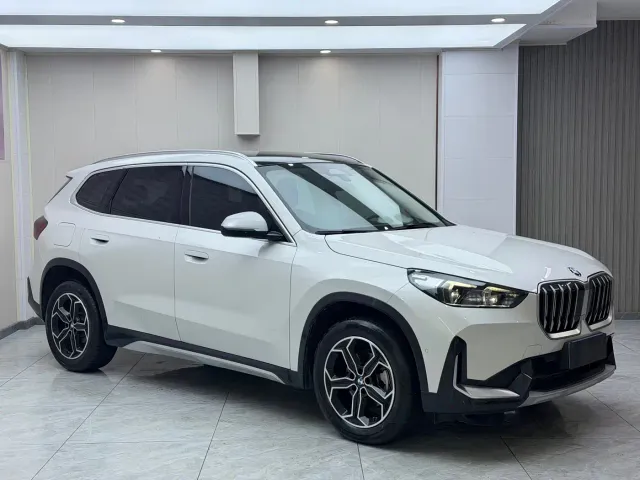 BMW X1 — Фото автомобиля 3