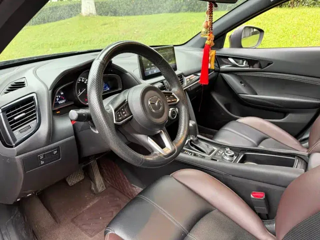 Mazda CX-4 — Фото автомобиля 7
