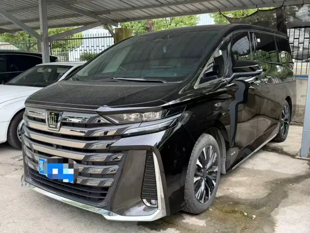 Фотография автомобиля — Toyota Vellfire