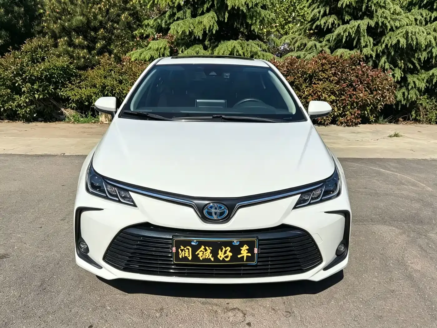 Toyota Corolla 2023 1.8L Smart Hybrid Dual Engine Elite Edition — Фото автомобиля 2