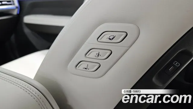 Hyundai Santa Fe MX5 — Фото автомобиля 27
