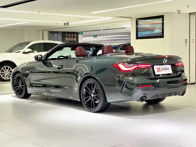 BMW BMW 4 Series 2023 425i Convertible M Sport Shadowline Package — Фото автомобиля 6