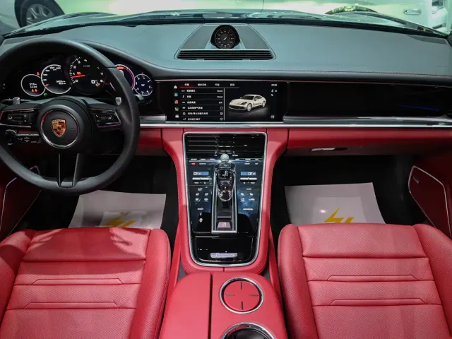 Porsche Panamera — Фото автомобиля 21