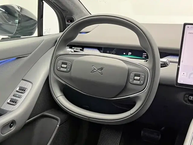 Xpeng P7+ — Фото автомобиля 21