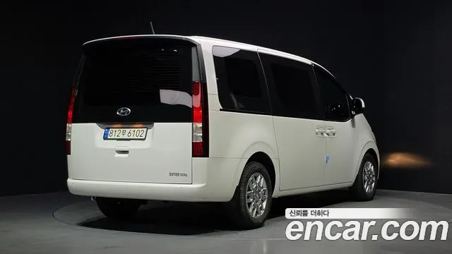 Hyundai Staria Staria Карго 3 места — Фото автомобиля 2