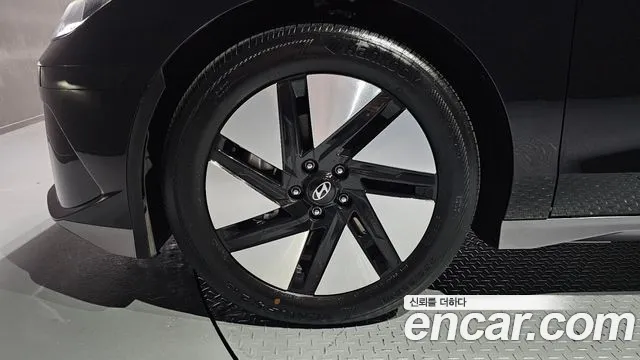 Hyundai Ioniq 6 — Фото автомобиля 5